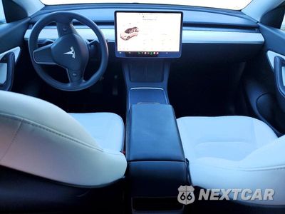 Zdjęcie 8 z 12 samochodu: 2021 TESLA MODEL Y VIN:5YJYGDEE6MF210054 - miniatura