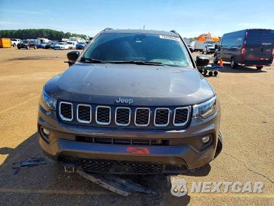 Piąte zdjęcie samochodu w środku: 2024 JEEP COMPASS LATITUDE LUX VIN:3C4NJDFN2RT152858 - miniatura