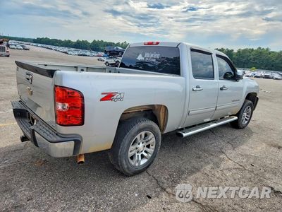 Trzecie zdjęcie samochodu z tyłu: 2011 CHEVROLET SILVERADO K1500 LT VIN:3GCPKSE37BG332684 - miniatura