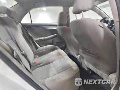 Zdjęcie 10 z 12 samochodu: 2013 TOYOTA COROLLA LE VIN:2T1BU4EE3DC026810 - miniatura