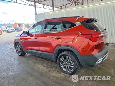 Drugie zdjęcie samochodu z przodu: 2023 KIA SELTOS S VIN:KNDEU2AA4P7420519 - miniatura