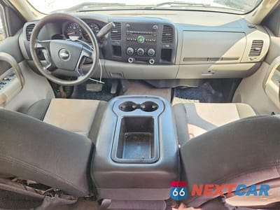Zdjęcie 8 z 12 samochodu: 2009 CHEVROLET SILVERADO C1500 VIN:1GCEC19X69Z114323 - miniatura