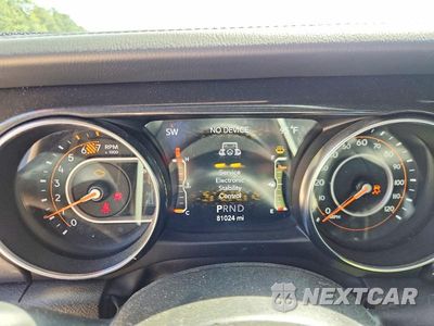 Zdjęcie 9 z 12 samochodu: 2022 JEEP WRANGLER UNLIMITED SAHARA VIN:1C4HJXEN6NW116126 - miniatura