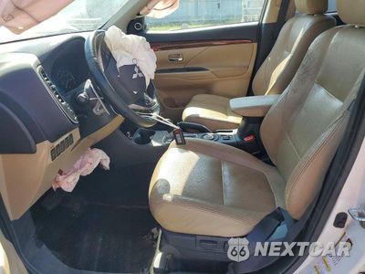 Zdjęcie 7 z 13 samochodu: 2015 MITSUBISHI OUTLANDER GT VIN:JA4JZ4AX9FZ005757 - miniatura