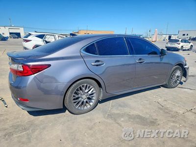 Trzecie zdjęcie samochodu z tyłu: 2018 LEXUS ES 350 VIN:58ABK1GG5JU082074 - miniatura