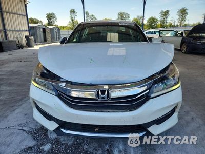 Piąte zdjęcie samochodu w środku: 2017 HONDA ACCORD SPORT SPECIAL EDITION VIN:1HGCR2F1XHA144418 - miniatura
