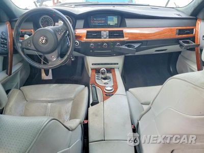 Zdjęcie 8 z 12 samochodu: 2006 BMW M5 VIN:WBSNB93556CX06456 - miniatura