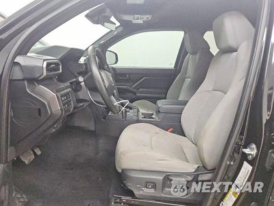 Zdjęcie 7 z 12 samochodu: 2026 TOYOTA TACOMA SR5 VIN:3TMKB5FN9TM060511 - miniatura