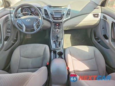 Zdjęcie 8 z 12 samochodu: 2014 HYUNDAI ELANTRA SE VIN:KMHDH4AE2EU166835 - miniatura