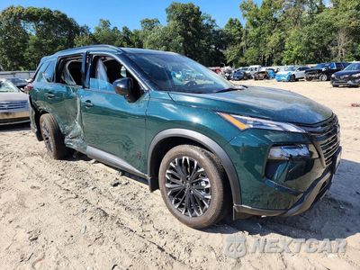 Czwarte zdjęcie samochodu z boku: 2026 NISSAN ROGUE DARK ARMOR VIN:5N1BT3BB9TC755940 - miniatura