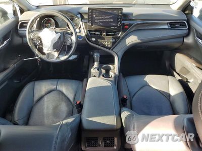 Zdjęcie 8 z 13 samochodu: 2021 TOYOTA CAMRY XSE VIN:4T1K31AK2MU551174 - miniatura