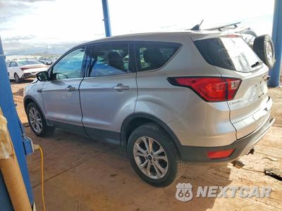 Drugie zdjęcie samochodu z przodu: 2019 FORD ESCAPE SE VIN:1FMCU9GD7KUB06953 - miniatura