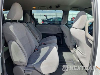 Zdjęcie 11 z 13 samochodu: 2015 TOYOTA SIENNA LE VIN:5TDKK3DC4FS583994 - miniatura