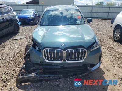 Piąte zdjęcie samochodu w środku: 2025 BMW X1 XDRIVE28I VIN:WBX73EF00S5052201 - miniatura