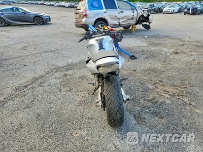 Czwarte zdjęcie samochodu z boku: 2006 KAWASAKI ZX600 J1 VIN:JKAZX4J106A060472 - miniatura