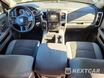 Zdjęcie 8 z 12 samochodu: 2017 RAM 2500 SLT VIN:3C6UR5DJ8HG686133 - miniatura