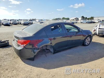 Trzecie zdjęcie samochodu z tyłu: 2015 CHEVROLET CRUZE LS VIN:1G1PA5SG4F7133176 - miniatura