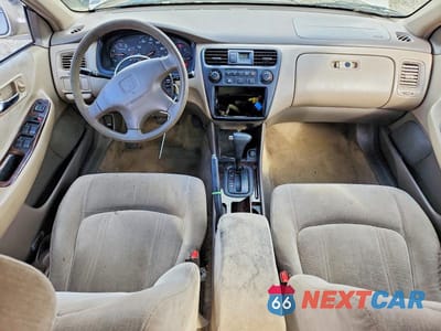 Zdjęcie 8 z 12 samochodu: 2000 HONDA ACCORD SE VIN:1HGCG5679YA080447 - miniatura