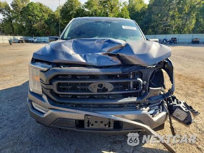 Piąte zdjęcie samochodu w środku: 2022 FORD F150 SUPERCREW VIN:1FTFW1E85NKE81596 - miniatura