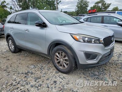 Czwarte zdjęcie samochodu z boku: 2016 KIA SORENTO LX VIN:5XYPG4A39GG046182 - miniatura