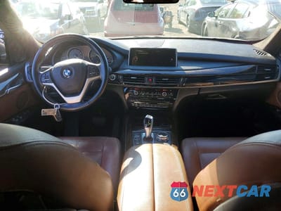 Zdjęcie 8 z 13 samochodu: 2015 BMW X5 XDRIVE35D VIN:5UXKS4C53F0J99117 - miniatura