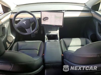 Zdjęcie 8 z 14 samochodu: 2024 TESLA MODEL Y VIN:7SAYGDEEXRF104331 - miniatura