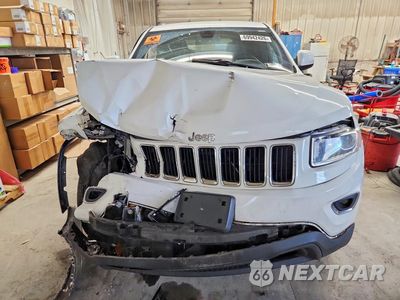 Piąte zdjęcie samochodu w środku: 2015 JEEP GRAND CHEROKEE LAREDO VIN:1C4RJFAG7FC919827 - miniatura