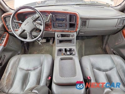 Zdjęcie 8 z 12 samochodu: 2005 GMC SIERRA K2500 HEAVY DUTY VIN:1GTHK23225F930668 - miniatura