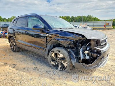 Czwarte zdjęcie samochodu z boku: 2024 VOLKSWAGEN TAOS SE VIN:3VVVX7B20RM030099 - miniatura