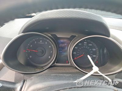 Zdjęcie 9 z 12 samochodu: 2017 HYUNDAI VELOSTER VALUE EDITION VIN:KMHTC6AD2HU320784 - miniatura