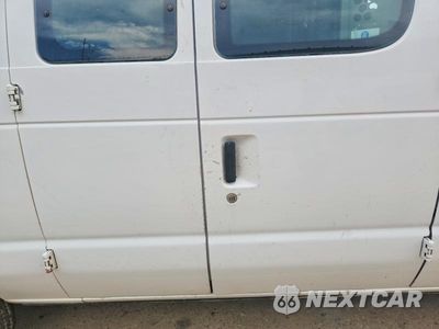 Zdjęcie 10 z 12 samochodu: 2006 FORD ECONOLINE E250 VAN VIN:1FTNE24WX6DA75601 - miniatura