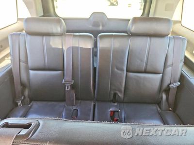Zdjęcie 10 z 13 samochodu: 2013 CHEVROLET SUBURBAN K1500 LT VIN:1GNSKJE76DR353219 - miniatura