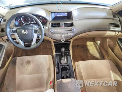 Zdjęcie 8 z 12 samochodu: 2008 HONDA ACCORD LXP VIN:1HGCP26458A011193 - miniatura