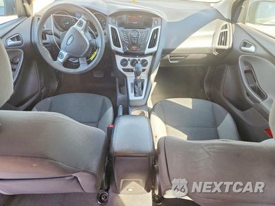 Zdjęcie 8 z 12 samochodu: 2014 FORD FOCUS SE VIN:1FADP3F26EL407100 - miniatura
