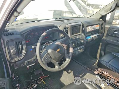 Zdjęcie 8 z 13 samochodu: 2022 CHEVROLET SILVERADO C3500 VIN:1GB3WRE73NF327135 - miniatura