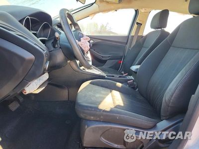 Zdjęcie 7 z 13 samochodu: 2016 FORD FOCUS SE VIN:1FADP3F29GL267031 - miniatura