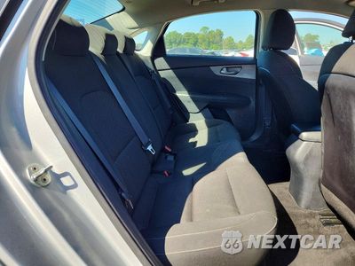 Zdjęcie 10 z 12 samochodu: 2020 KIA FORTE LXS VIN:3KPF24AD9LE152285 - miniatura