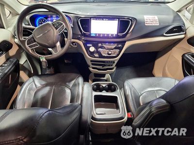 Zdjęcie 8 z 13 samochodu: 2022 CHRYSLER PACIFICA TOURING L VIN:2C4RC1BG9NR106569 - miniatura