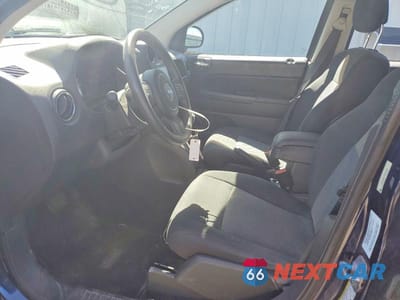 Zdjęcie 7 z 13 samochodu: 2012 JEEP COMPASS SPORT VIN:1C4NJDBB1CD578503 - miniatura