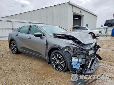 Czwarte zdjęcie samochodu z boku: 2023 TOYOTA CROWN XLE VIN:JTDAAAAF8P3003926 - miniatura