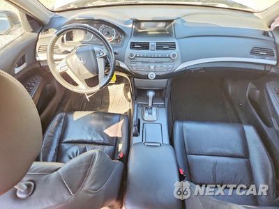 Zdjęcie 8 z 12 samochodu: 2011 HONDA ACCORD SE VIN:1HGCP2F67BA132641 - miniatura