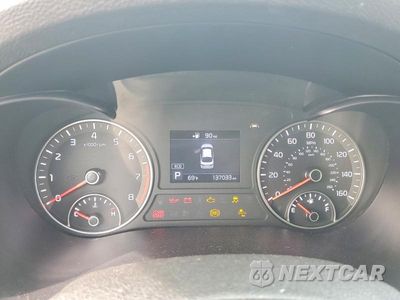 Zdjęcie 9 z 12 samochodu: 2020 KIA OPTIMA LX VIN:5XXGT4L3XLG428874 - miniatura