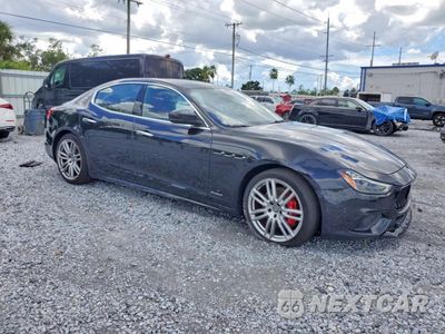 Czwarte zdjęcie samochodu z boku: 2018 MASERATI GHIBLI S VIN:ZAM57YSS0J1268732 - miniatura