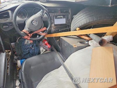 Zdjęcie 8 z 12 samochodu: 2016 VOLKSWAGEN E-GOLF SEL PREMIUM VIN:WVWPP7AU6GW907492 - miniatura