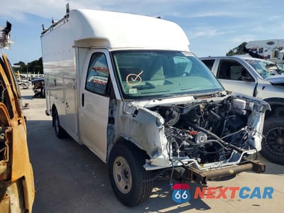 Zdjęcie 11 z 14 samochodu: 2016 CHEVROLET EXPRESS G3500 VIN:1GB0GRFF8G1149129 - miniatura