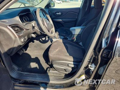 Zdjęcie 7 z 13 samochodu: 2021 JEEP CHEROKEE LATITUDE VIN:1C4PJLCB2MD204159 - miniatura