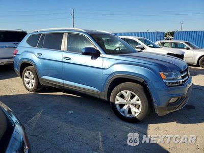 Czwarte zdjęcie samochodu z boku: 2019 VOLKSWAGEN ATLAS SE VIN:1V2LR2CA4KC574023 - miniatura