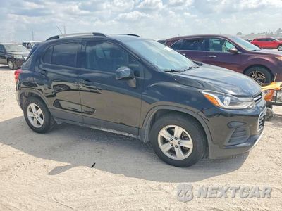 Czwarte zdjęcie samochodu z boku: 2021 CHEVROLET TRAX 1LT VIN:KL7CJLSBXMB315258 - miniatura