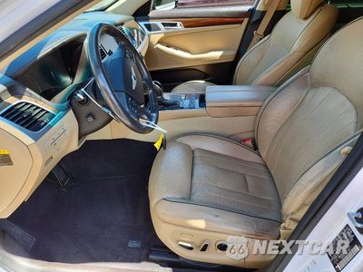 Zdjęcie 7 z 12 samochodu: 2015 HYUNDAI GENESIS 3.8L VIN:KMHGN4JE9FU073981 - miniatura