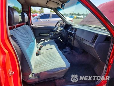 Zdjęcie 10 z 12 samochodu: 1993 NISSAN TRUCK BASE VIN:1N6SD11S4PC319071 - miniatura